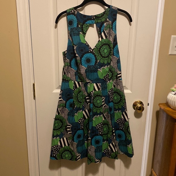 Marimekko @ Banana Republic Dresses & Skirts - Mod Print Dress from Banana Republic Marimekko Collection